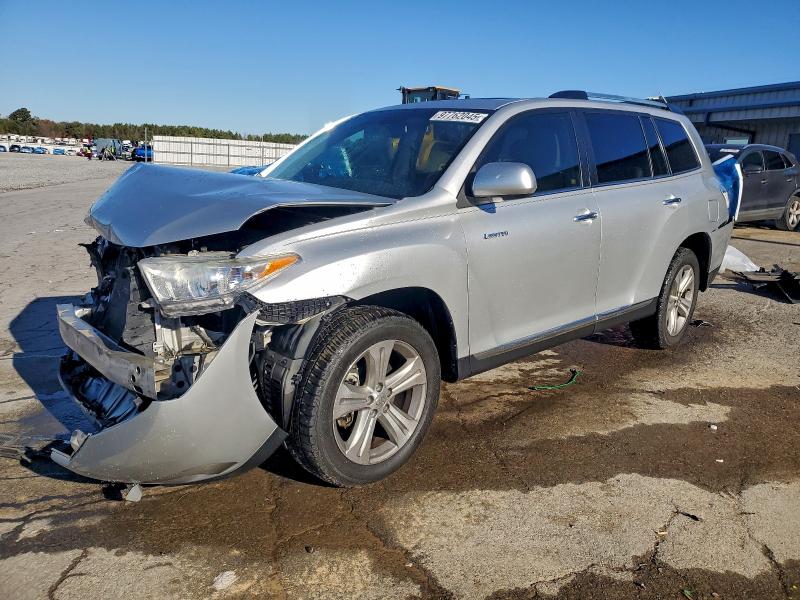TOYOTA HIGHLANDER 2013 with VIN 5TDYK3EH9DS117768 - Photo from auction