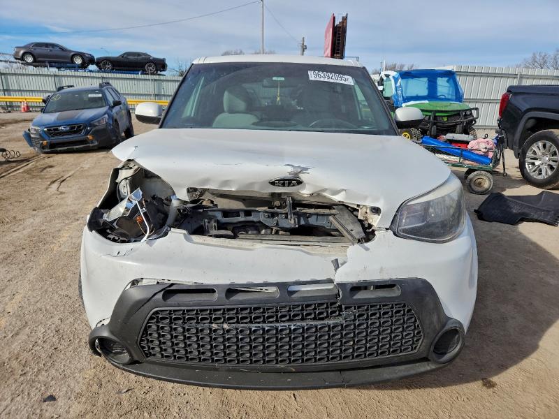 Photo 5 from auction – 2015 KIA SOUL with VIN KNDJN2A29F7134314