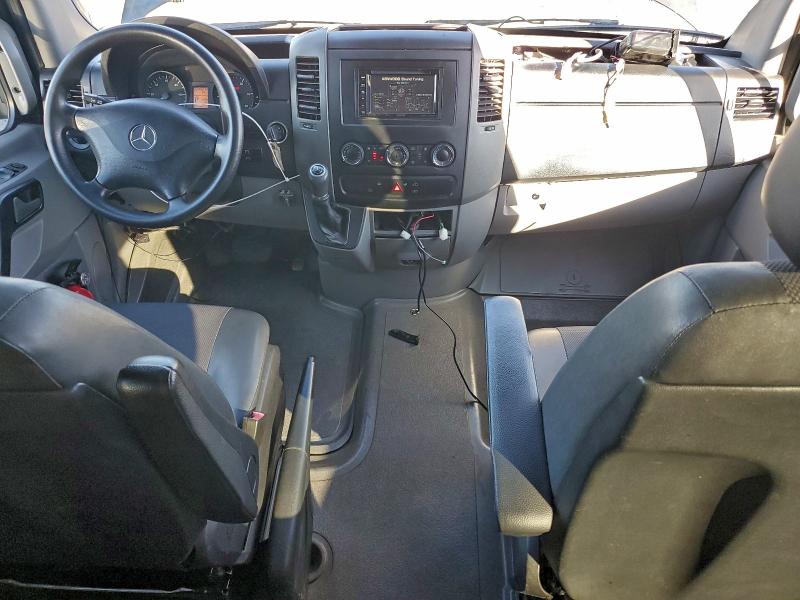 Photo 8 from auction – 2017 MERCEDES-BENZ SPRINTER 3 with VIN WDAPF1CD6HP398953