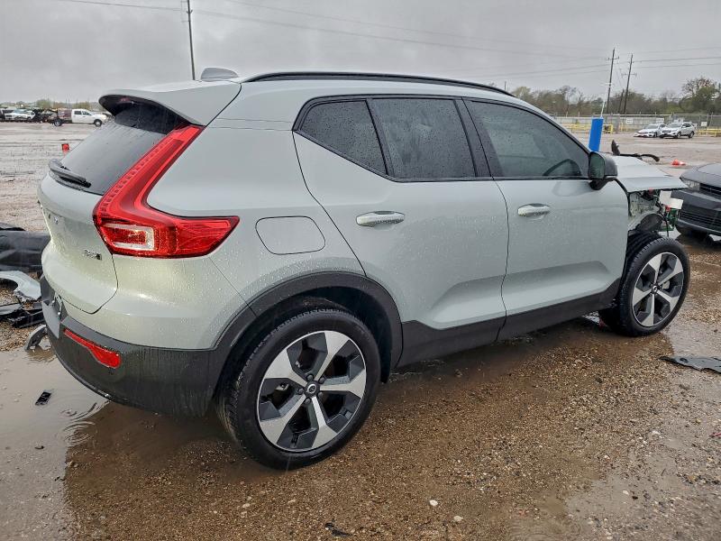 Photo 3 from auction – 2026 VOLVO XC40 PLUS with VIN YV4L12UCXT2676309