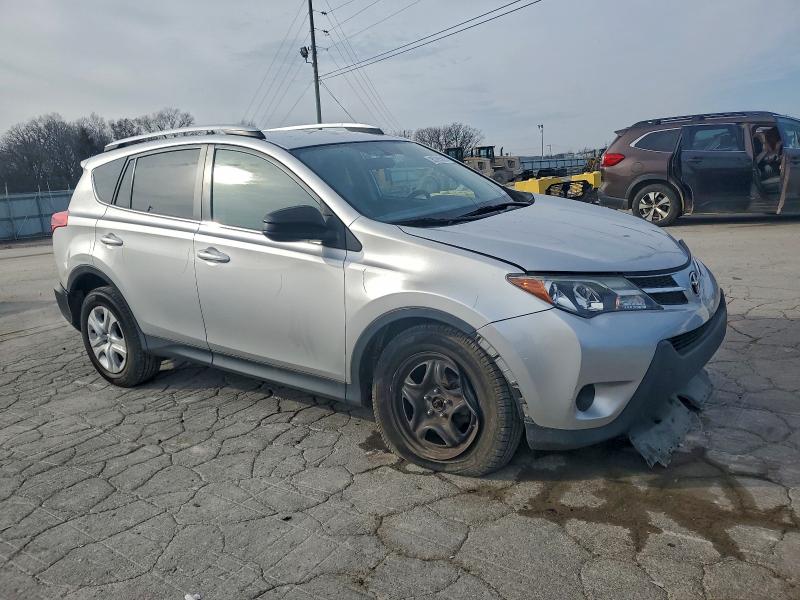 Photo 4 from auction – 2015 TOYOTA RAV4 LE with VIN 2T3BFREV4FW354446