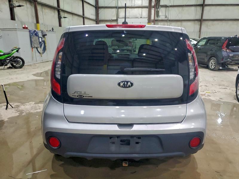 Photo 6 from auction – 2017 KIA SOUL with VIN KNDJN2A26H7443404