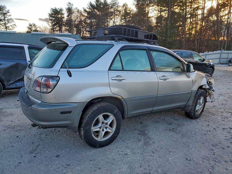 Photo 3 from auction – 2001 LEXUS RX 300 with VIN JTJHF10U210185032