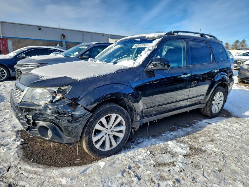 SUBARU FORESTER 2 2013 with VIN JF2SHADC8DH429679 - Photo from auction