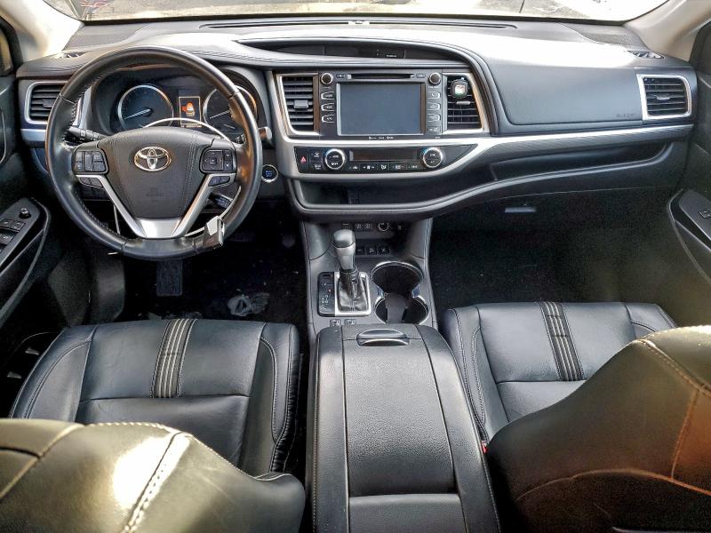 Foto 8 de la subasta – 2018 TOYOTA HIGHLANDER con VIN 5TDJZRFH9JS545284