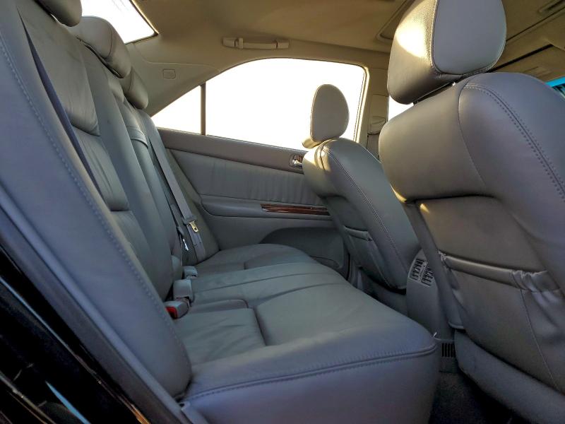 Photo 10 from auction – 2005 TOYOTA CAMRY LE with VIN 4T1BF30K15U105975