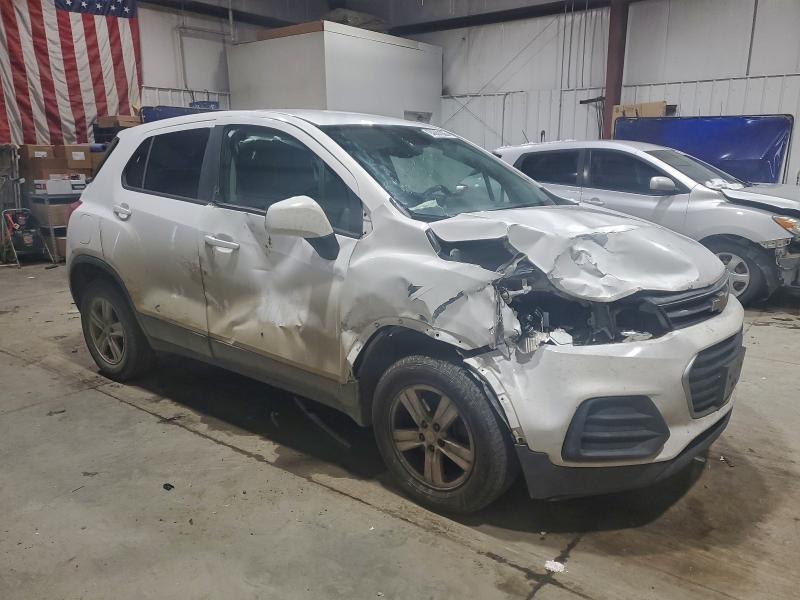 Photo 4 from auction – 2017 CHEVROLET TRAX LS with VIN 3GNCJNSB9HL226551