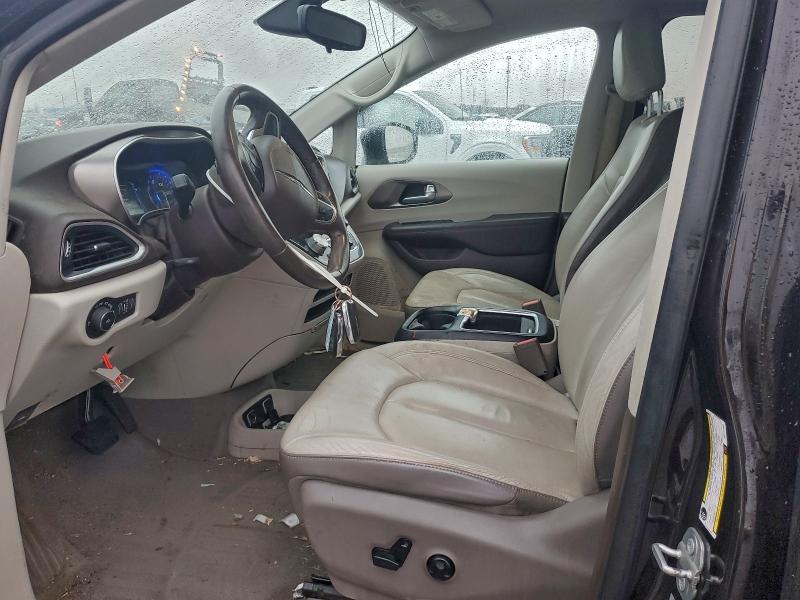 Photo 7 from auction – 2017 CHRYSLER PACIFICA T with VIN 2C4RC1BG8HR771208