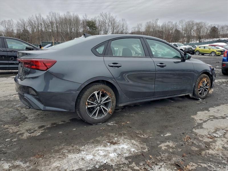 Photo 3 from auction – 2022 KIA FORTE FE with VIN 3KPF24AD2NE501127