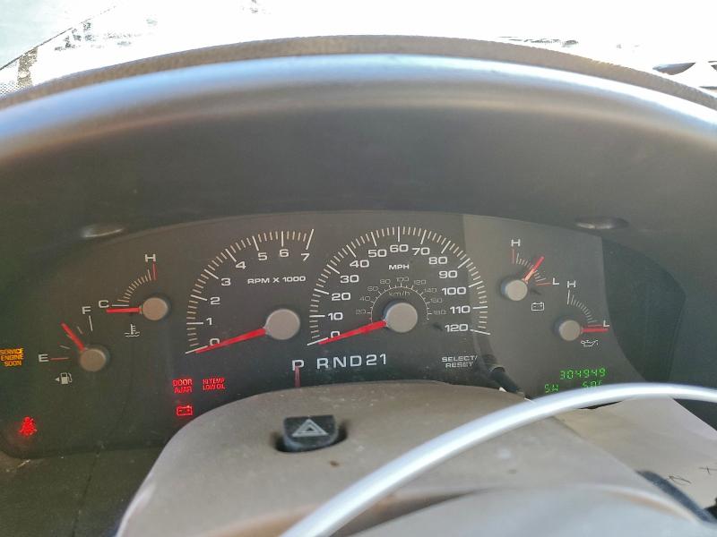 Photo 9 from auction – 2003 FORD EXPEDITION with VIN 1FMRU15W73LC51787