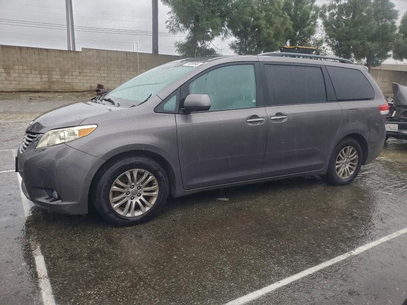 TOYOTA SIENNA XLE 2012 with VIN 5TDYK3DC0CS182884 - Photo from auction