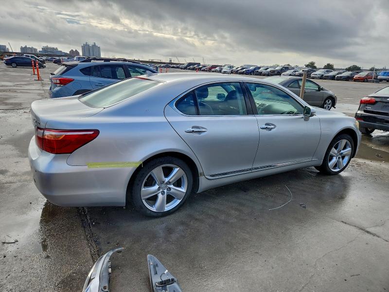 Photo 3 from auction – 2010 LEXUS LS 460 with VIN JTHBL5EF4A5092274