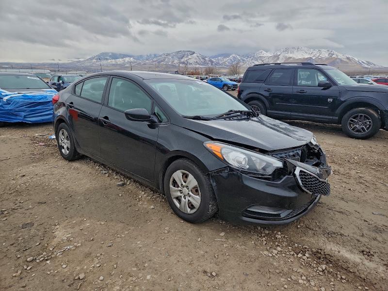 Photo 4 from auction – 2015 KIA FORTE LX with VIN KNAFK4A60F5271258