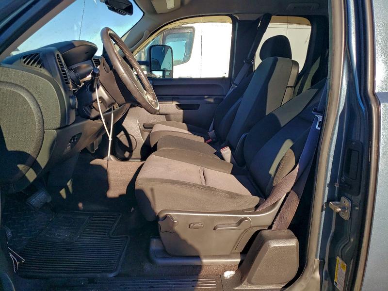 Photo 7 from auction – 2011 GMC SIERRA K25 with VIN 1GT220CG1BZ463145