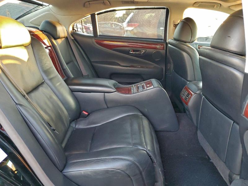 Photo 10 from auction – 2007 LEXUS LS 460L with VIN JTHGL46FX75004268