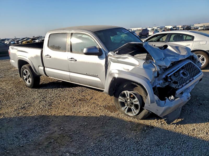 Photo 4 from auction – 2018 TOYOTA TACOMA DOU with VIN 3TMBZ5DN3JM016984