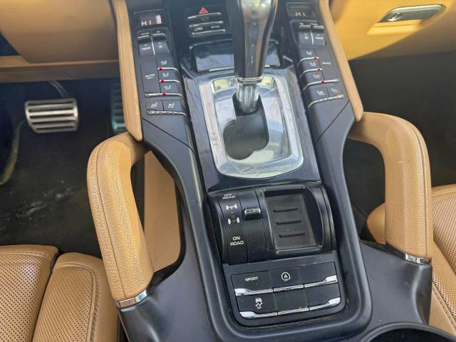 Photo 9 from auction – 2015 PORSCHE CAYENNE S with VIN WP1AB2A25FLA56791