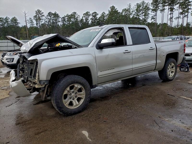 CHEVROLET SILVERADO 2018 with VIN 3GCUKREC9JG237442 - Photo from auction