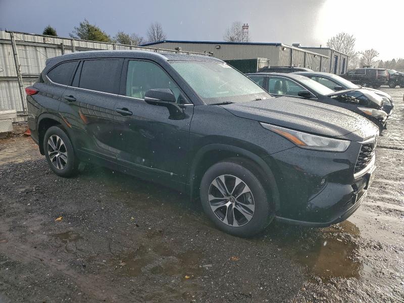 Photo 4 from auction – 2020 TOYOTA HIGHLANDER with VIN 5TDGZRBH0LS026398