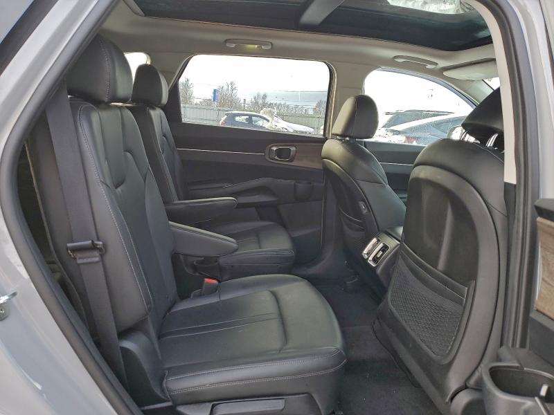 Photo 11 from auction – 2022 KIA SORENTO EX with VIN 5XYRHDLF8NG127023