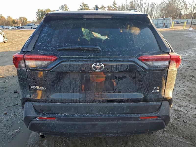 Photo 6 from auction – 2019 TOYOTA RAV4 LE with VIN JTMG1RFV8KD007633