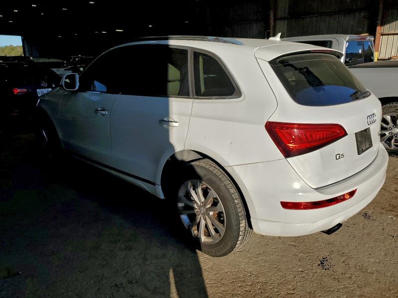 Photo 2 from auction – 2017 AUDI Q5 PREMIUM with VIN WA1C2AFP1HA007427