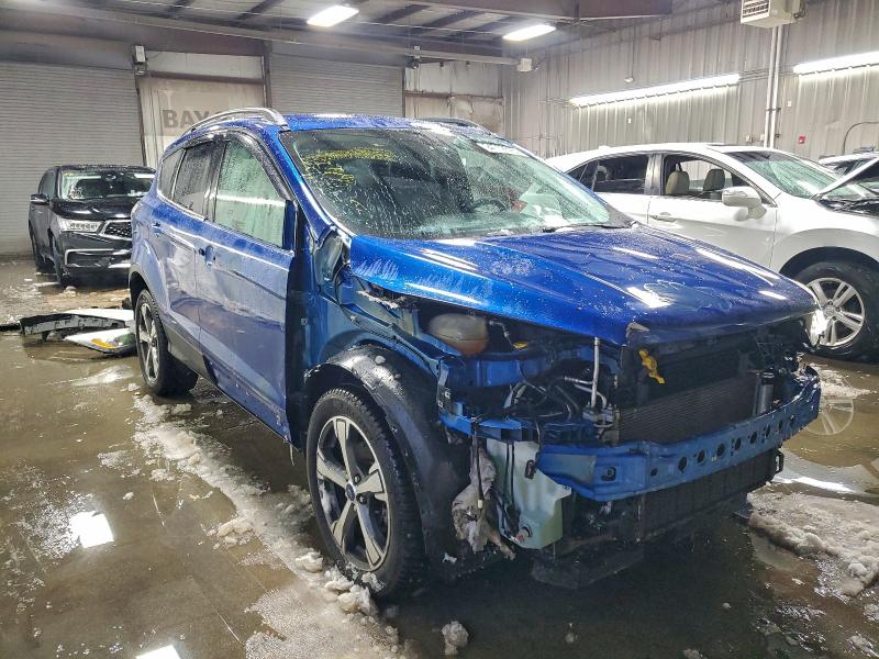 Photo 4 from auction – 2017 FORD ESCAPE SE with VIN 1FMCU0GD0HUA91748