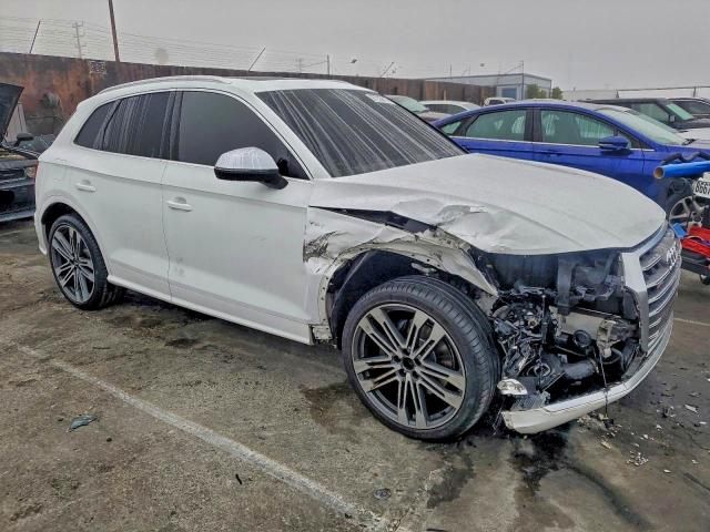 Photo 4 from auction – 2018 AUDI SQ5 PREMIU with VIN WA1A4AFY0J2036623