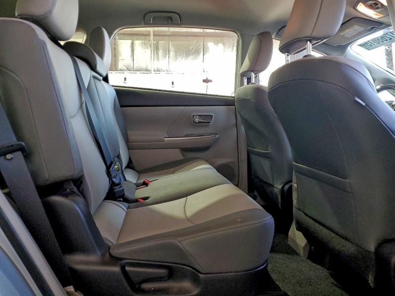 Photo 10 from auction – 2015 TOYOTA PRIUS V with VIN JTDZN3EU4FJ019465