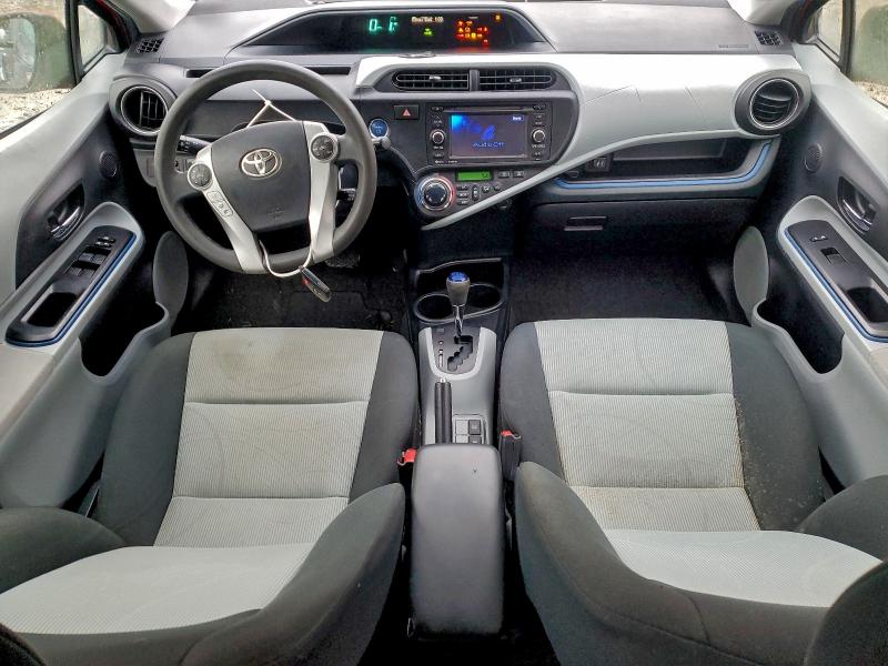 Photo 8 from auction – 2012 TOYOTA PRIUS C with VIN JTDKDTB33C1506460