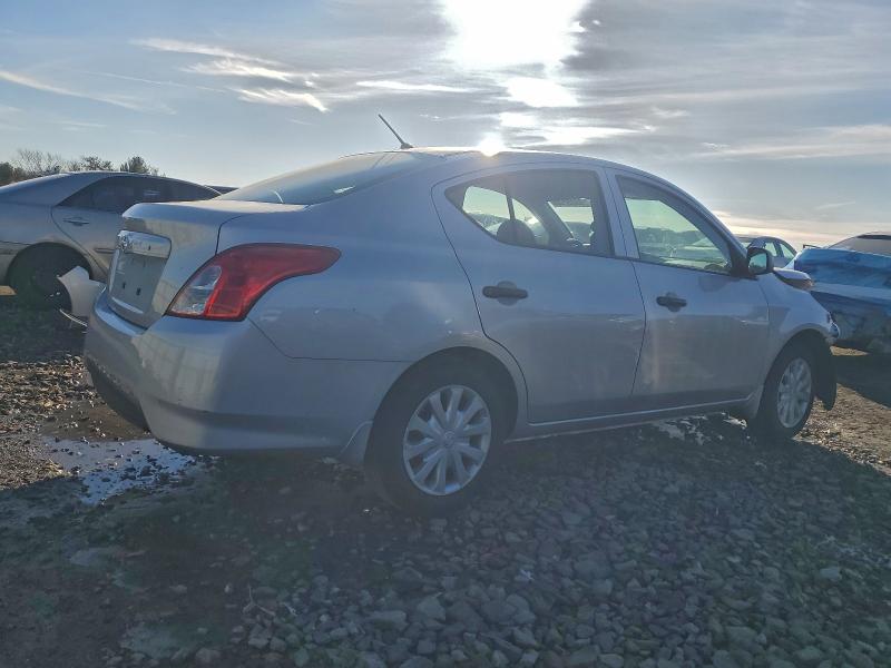 Photo 3 from auction – 2015 NISSAN VERSA S with VIN 3N1CN7AP2FL932914