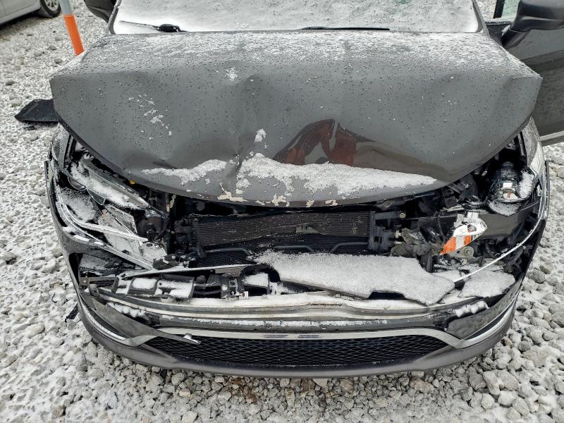 Photo 12 from auction – 2017 CHRYSLER PACIFICA T with VIN 2C4RC1BG6HR704297
