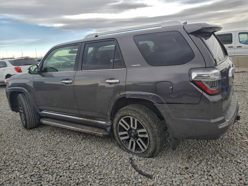 Photo 2 from auction – 2015 TOYOTA 4RUNNER SR with VIN JTEBU5JR7F5234943