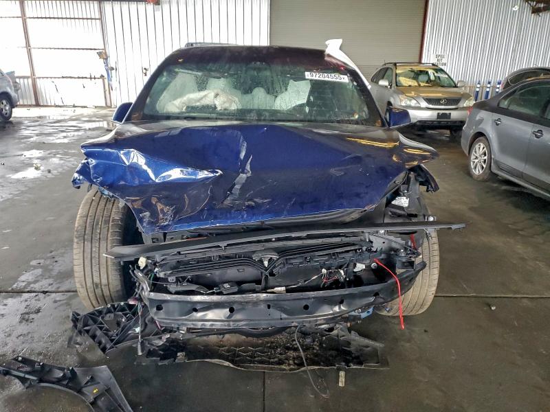Photo 5 from auction – 2018 TESLA MODEL X with VIN 5YJXCAE28JF129631