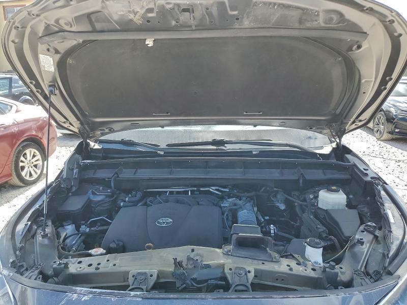 Photo 12 from auction – 2021 TOYOTA HIGHLANDER with VIN 5TDCZRAH8MS051065