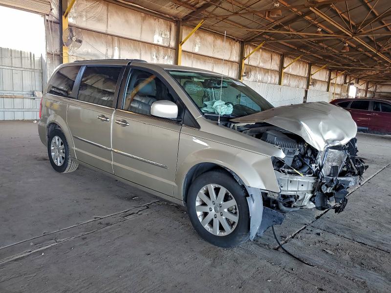 Photo 4 from auction – 2014 CHRYSLER TOWN & COU with VIN 2C4RC1BG9ER418309
