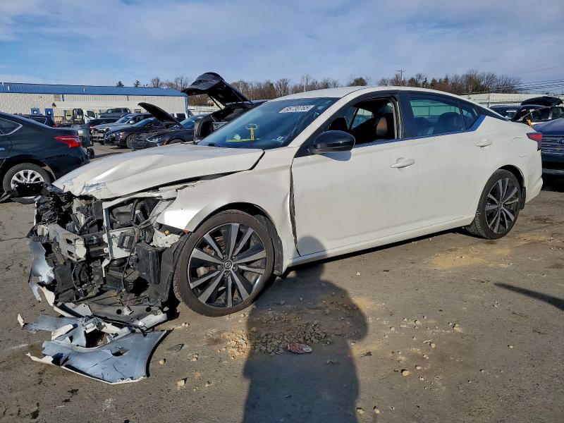 NISSAN ALTIMA SR 2019 with VIN 1N4BL4CV1KC200195 - Photo from auction