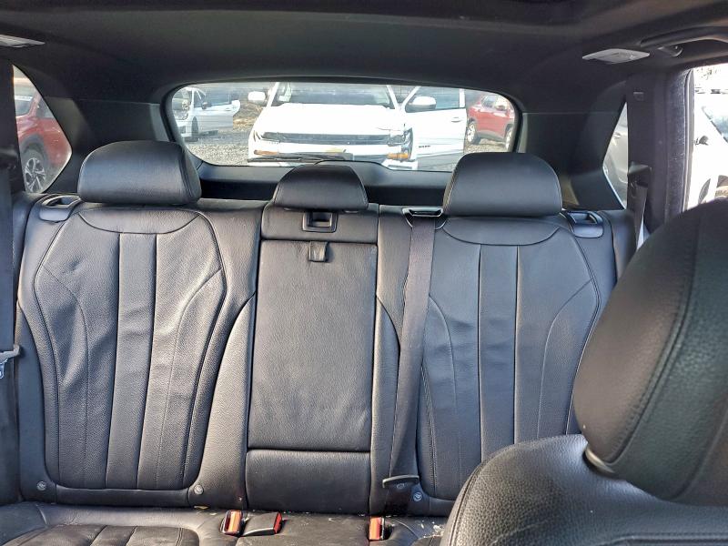 Photo 10 from auction – 2017 BMW X5 XDRIVE3 with VIN 5UXKR0C3XH0V69162