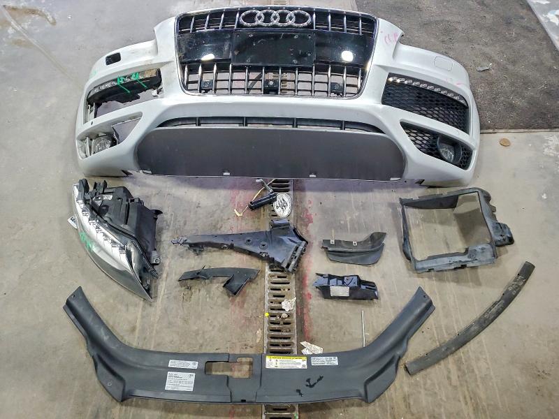 Photo 13 from auction – 2015 AUDI Q7 PRESTIG with VIN WA1DGAFE5FD025249