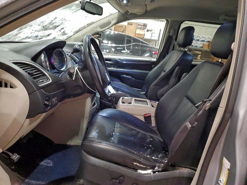 Photo 7 from auction – 2014 CHRYSLER TOWN & COU with VIN 2C4RC1BG6ER446861