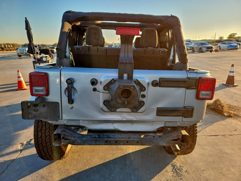 Zdjęcie 6 z aukcji – 2017 JEEP WRANGLER U z VIN 1C4BJWEG0HL723985