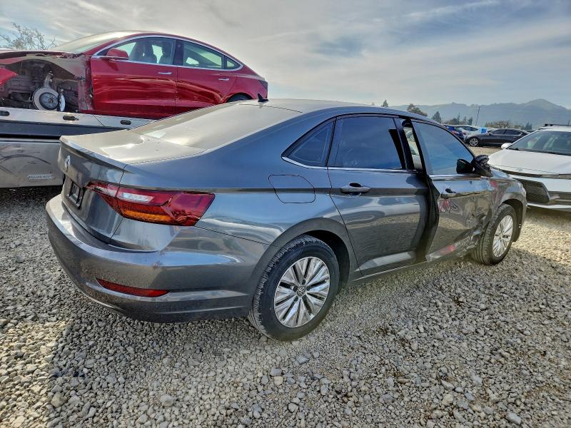 Photo 3 from auction – 2019 VOLKSWAGEN JETTA with VIN 3VWC57BU4KM031126
