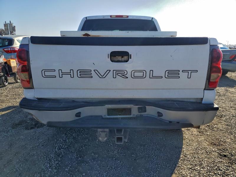 Photo 6 from auction – 2005 CHEVROLET SILVERADO with VIN 2GCEC19T851171297