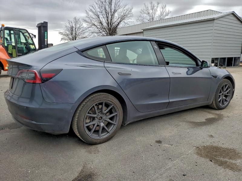 Photo 3 from auction – 2022 TESLA MODEL 3 with VIN 5YJ3E1EA9NF370992