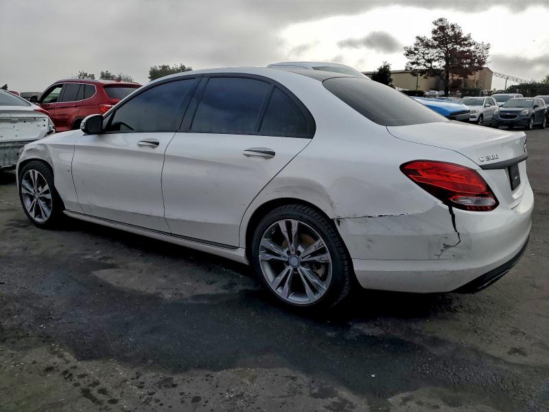 Photo 2 from auction – 2016 MERCEDES-BENZ C with VIN 55SWF4JB5GU097318