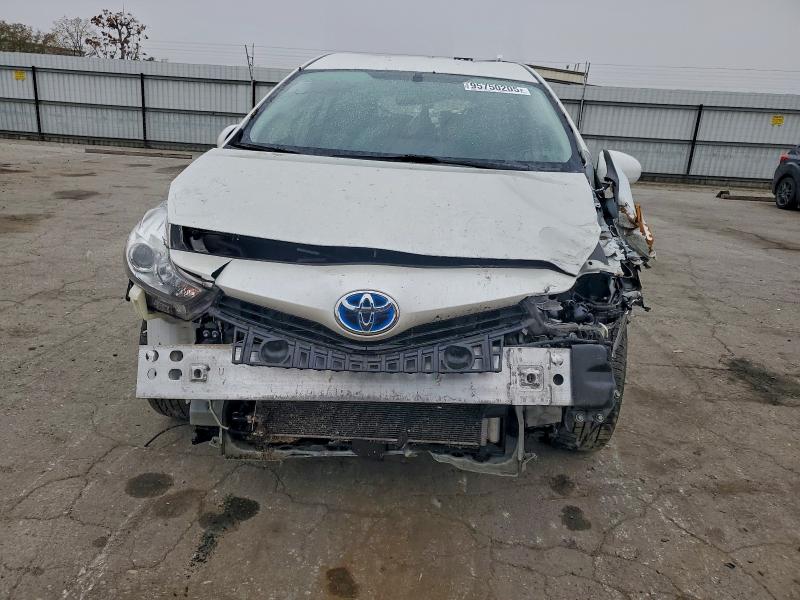 Photo 5 from auction – 2017 TOYOTA PRIUS V with VIN JTDZN3EU2HJ061815