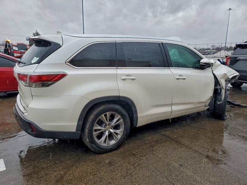 Photo 3 from auction – 2014 TOYOTA HIGHLANDER with VIN 5TDKKRFH4ES013648