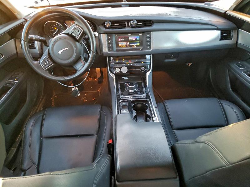 Photo 8 from auction – 2018 JAGUAR XF with VIN SAJBS4FX0JCY70752
