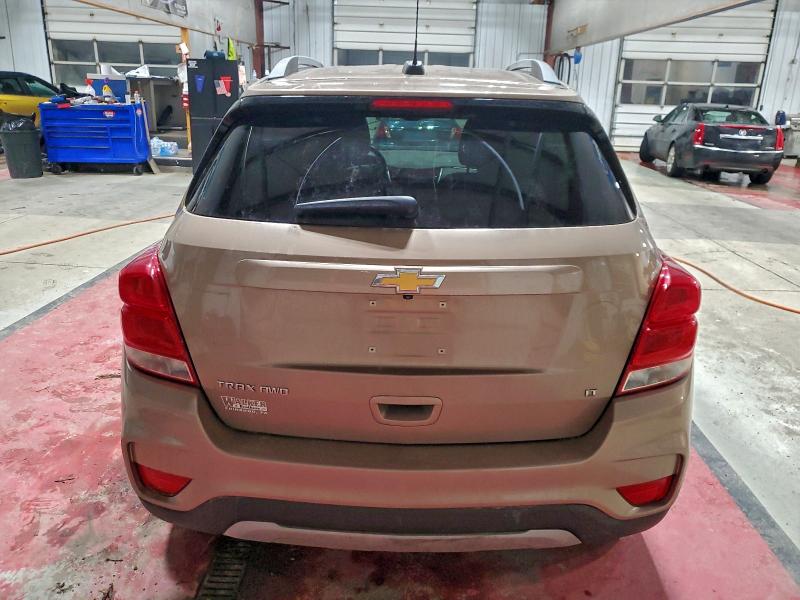 Photo 6 from auction – 2018 CHEVROLET TRAX 1LT with VIN 3GNCJPSB3JL279358