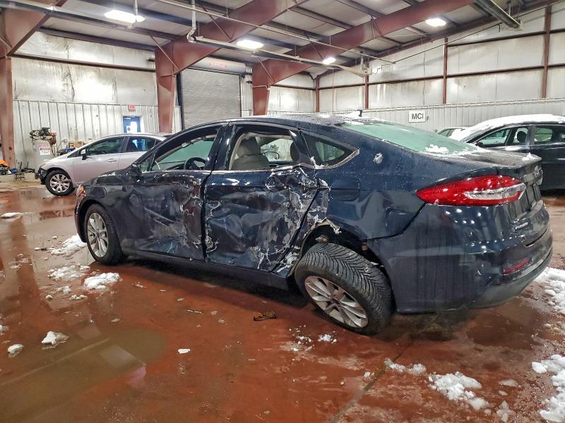 Photo 2 from auction – 2020 FORD FUSION SE with VIN 3FA6P0HD3LR166682